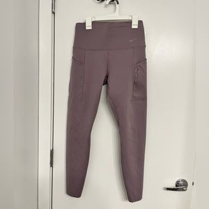 NWOT - Nike Go 7/8 Leggings